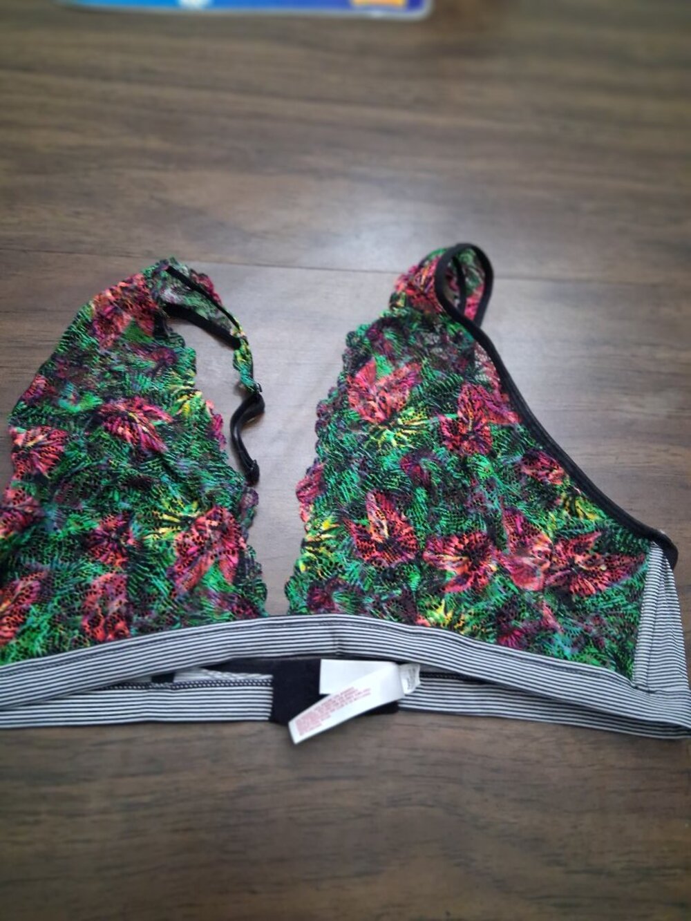 Xhilaration lacy tropical bralette xl euc